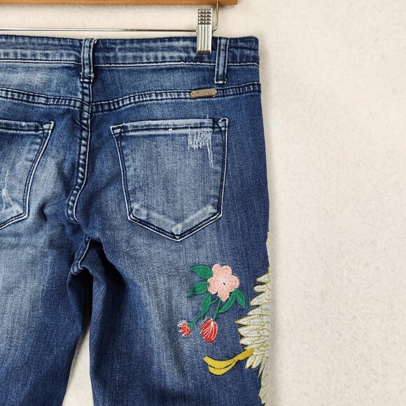 KanCan Jeans Womens 11 29 Blue Embroidered Bird Floral Raw Hem Stretch Denim - Picture 8 of 11